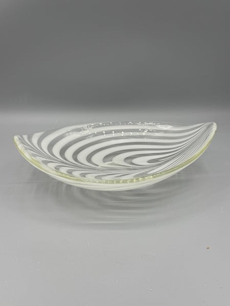 Kumela, Maija Carlsson, Taidelasi malja.